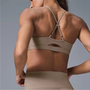 Alo yoga Airlift Intrigue Bra gravel S small